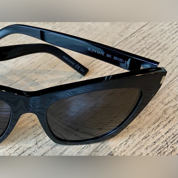 SAINT LAURENT SUNGLASSES - Picture 5 of 7